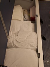 Medic 11 Under Bench Seat.JPG (701298 bytes)